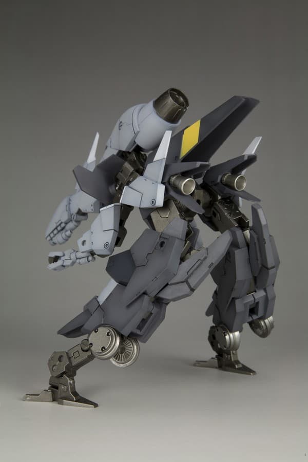 Frame Arms - Strauss - Box Art