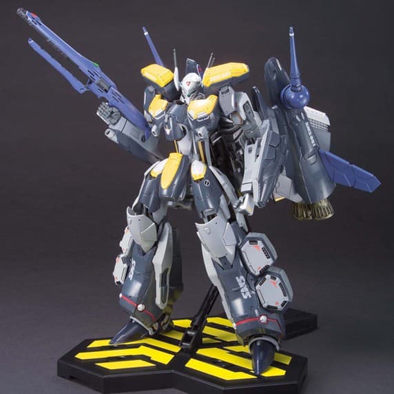 VF-25S Armoredmessiah Valkyrie - Box Art