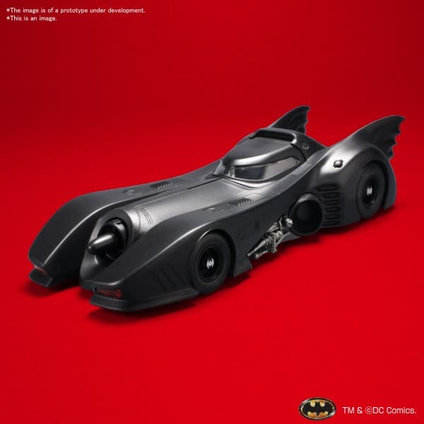 1/35 SCALE MODEL KIT BATMOBILE (BATMAN Ver.) - Box Art