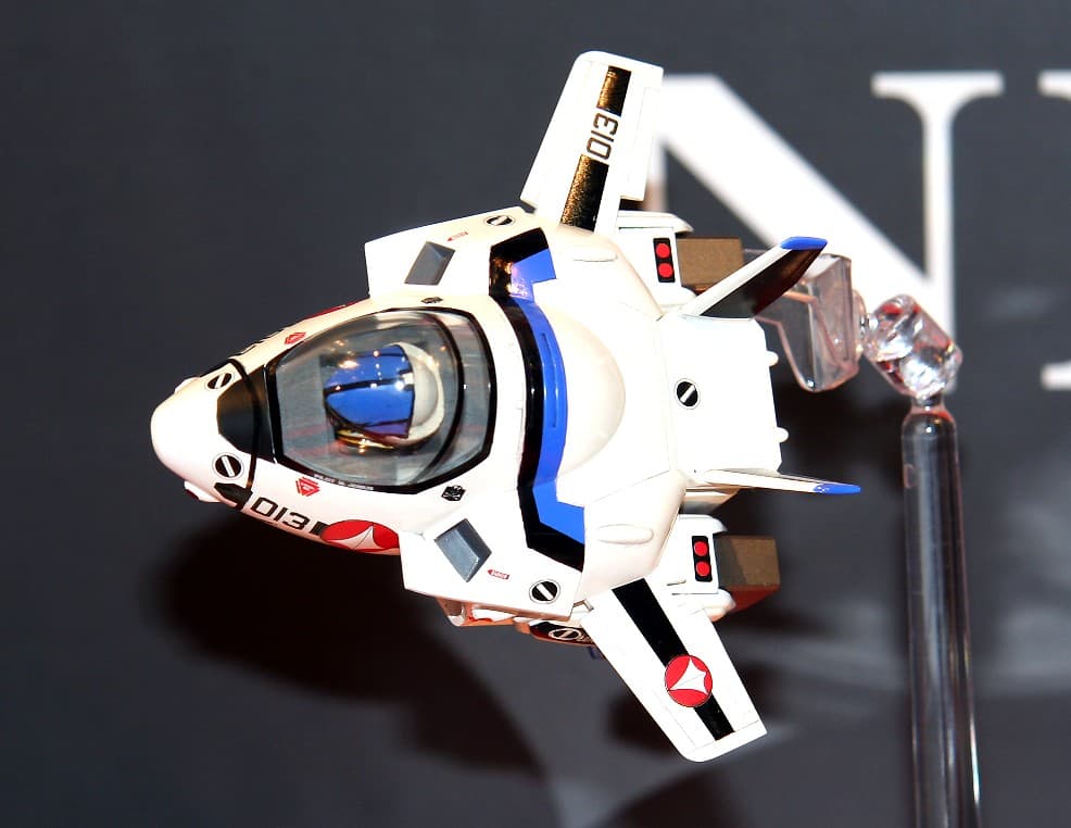 VF-1A/J Valkyrie Egg Plane - Box Art