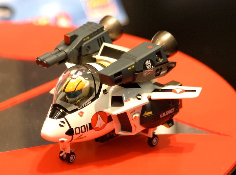 VF-1S Strike/Super Valkyrie Egg Plane Limited Edition - Box Art