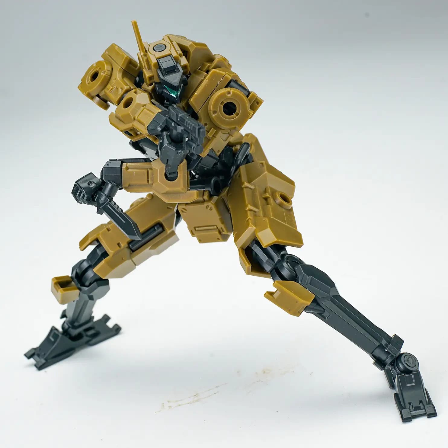 3 min project Series FENRIR Plastic Model Kit (Yellow)
