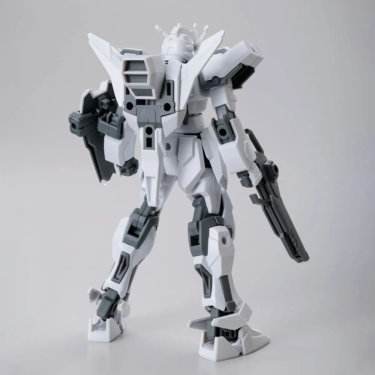 EG GUNDAM BASE LIMITED BUILD STRIKE EXCEED GALAXYï¼»PAINTING MODELï¼½